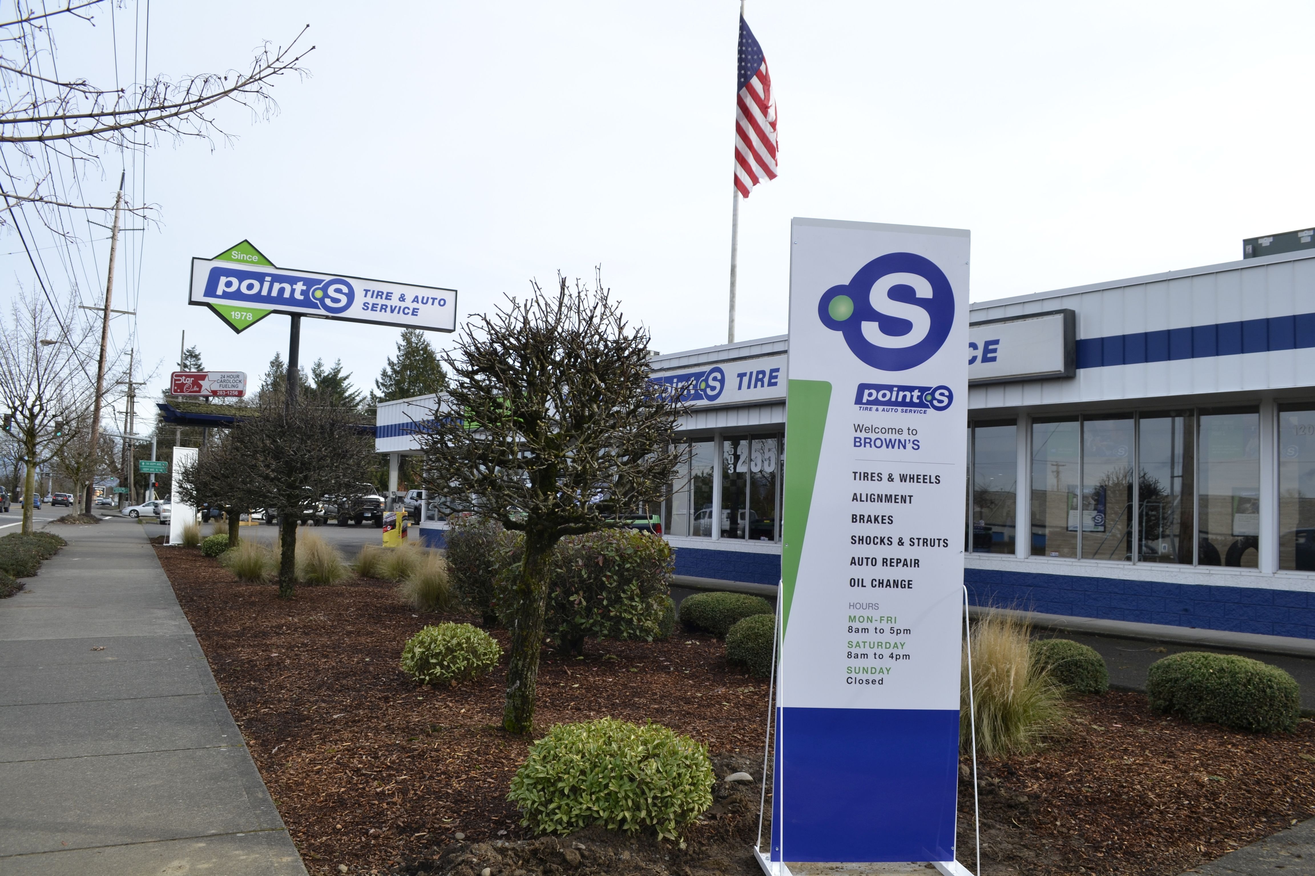 1673375258716 Tirefactorymembersgettothepointatdealermeeting