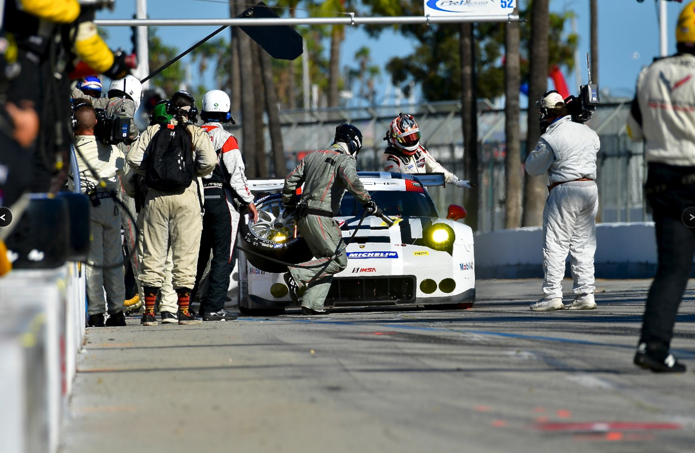 1673375853164 Porschecorvettetangleatlongbeach