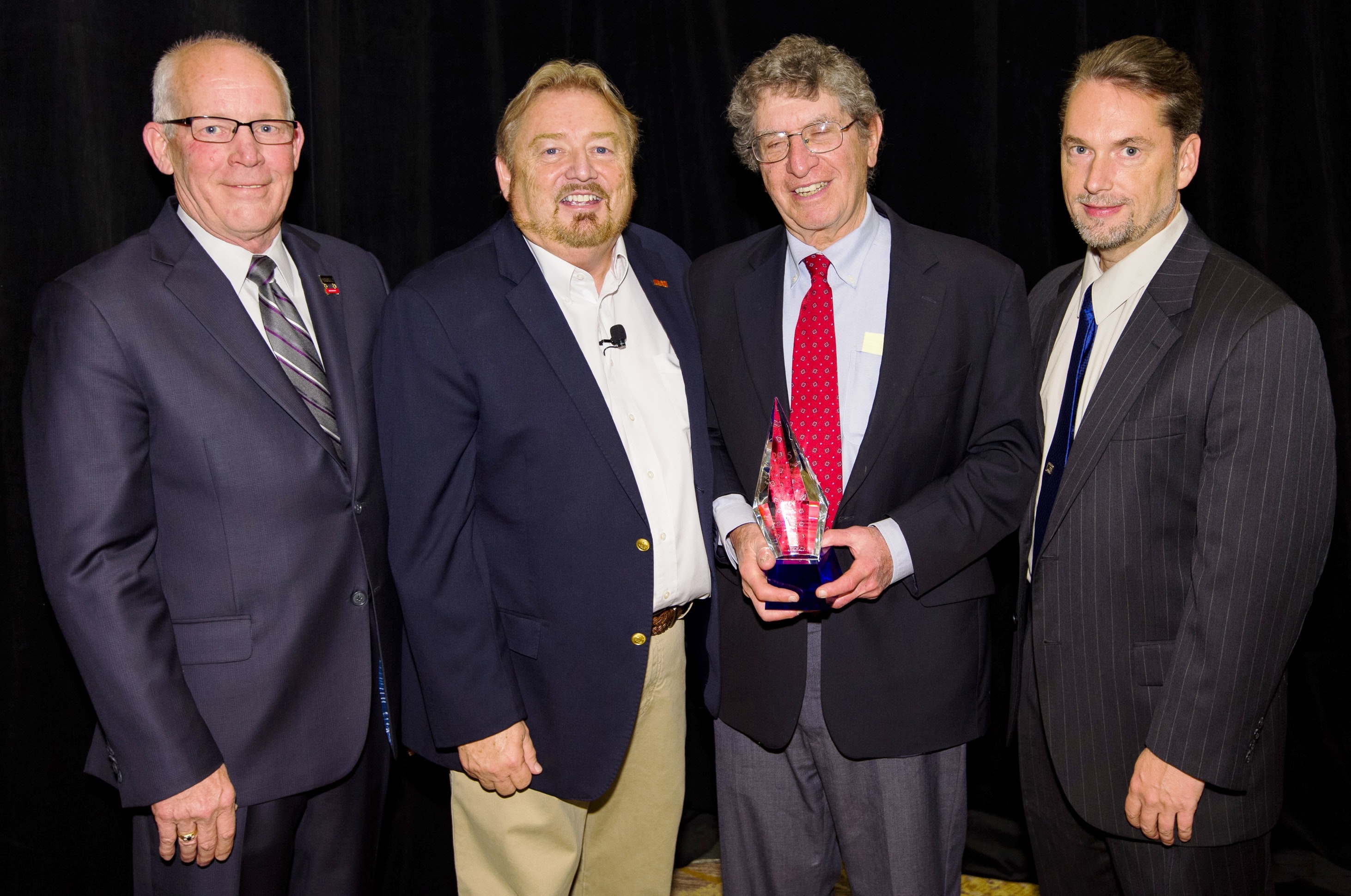 1673376520453 Federatedinductssmpchairmanintohalloffame