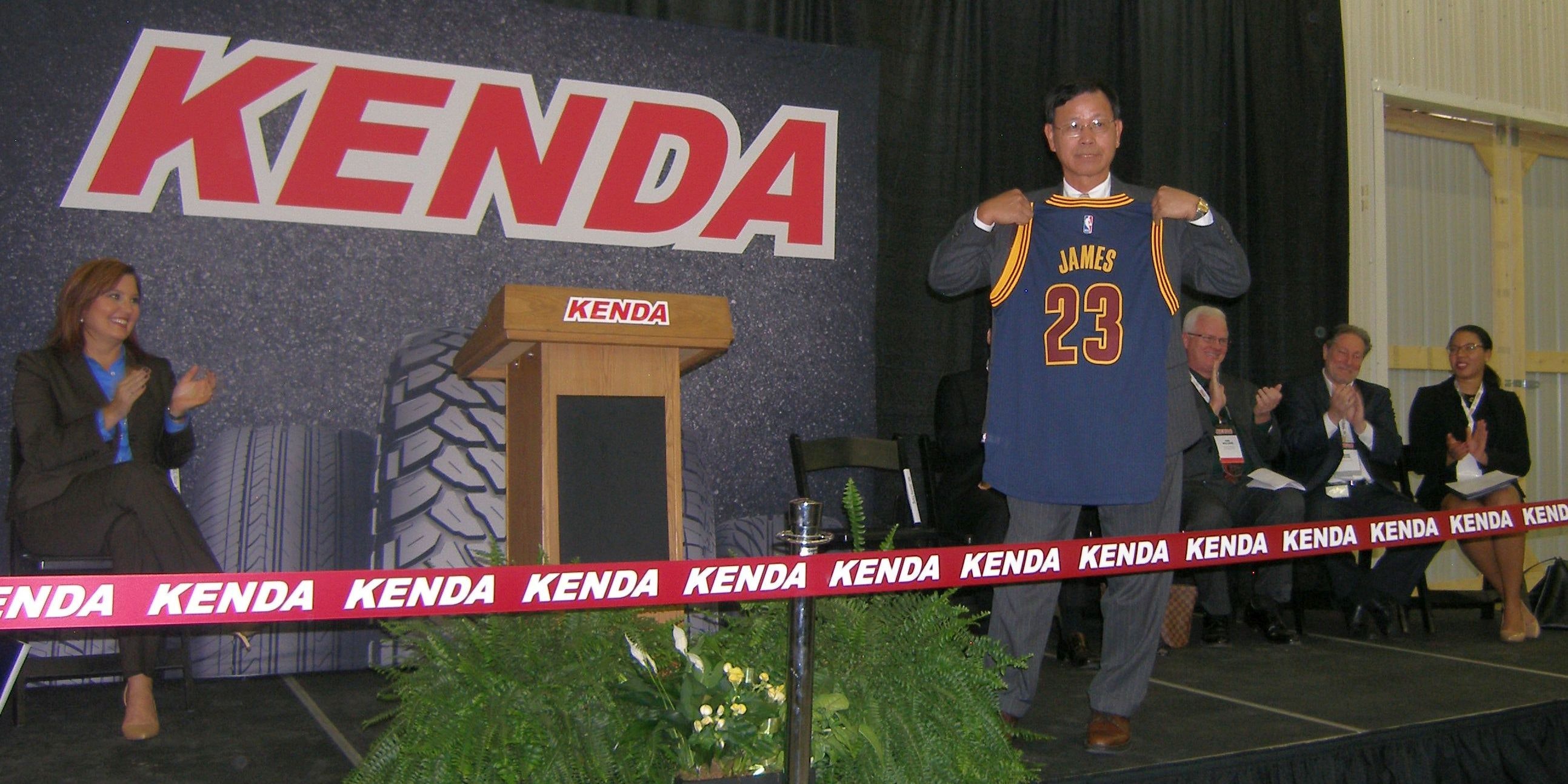 1673376560340 Kendamayhavesportsmarketingdowntoascience