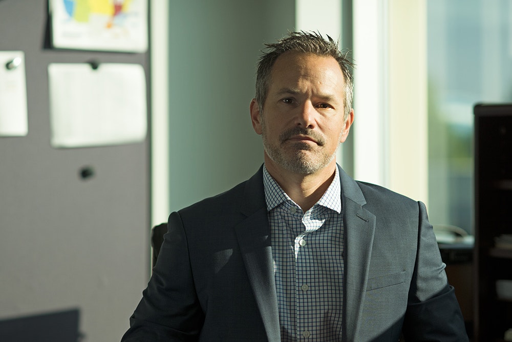 1673377754017 Afamiliarfacereturnstofalkentire