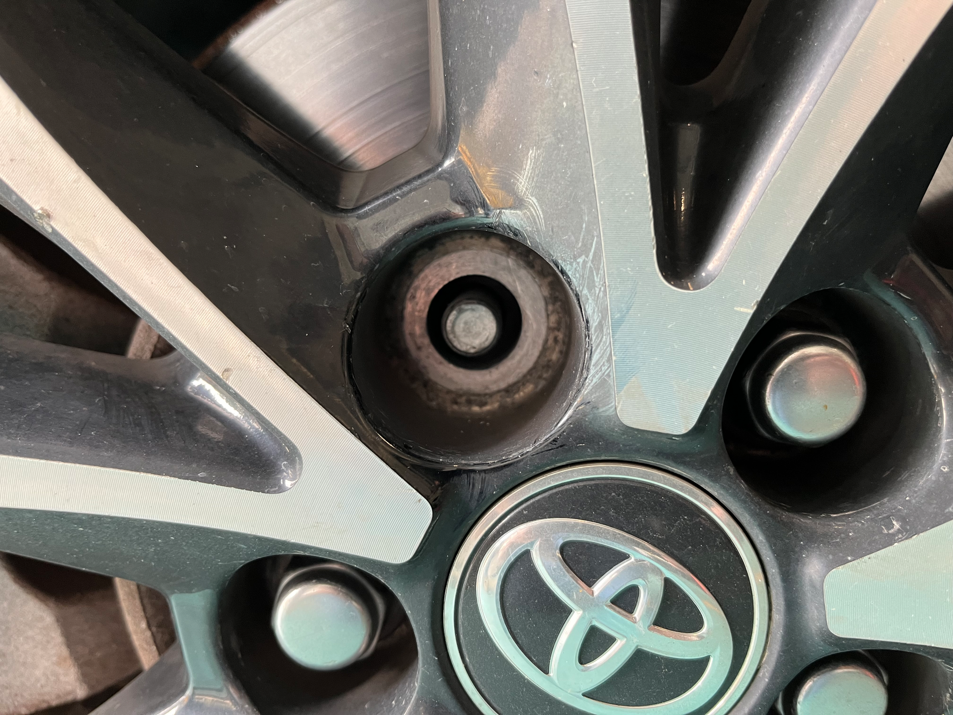 On mag seat wheels, the bolt holes are drilled straight thru the wheel so mag seat lug nuts are necessary.