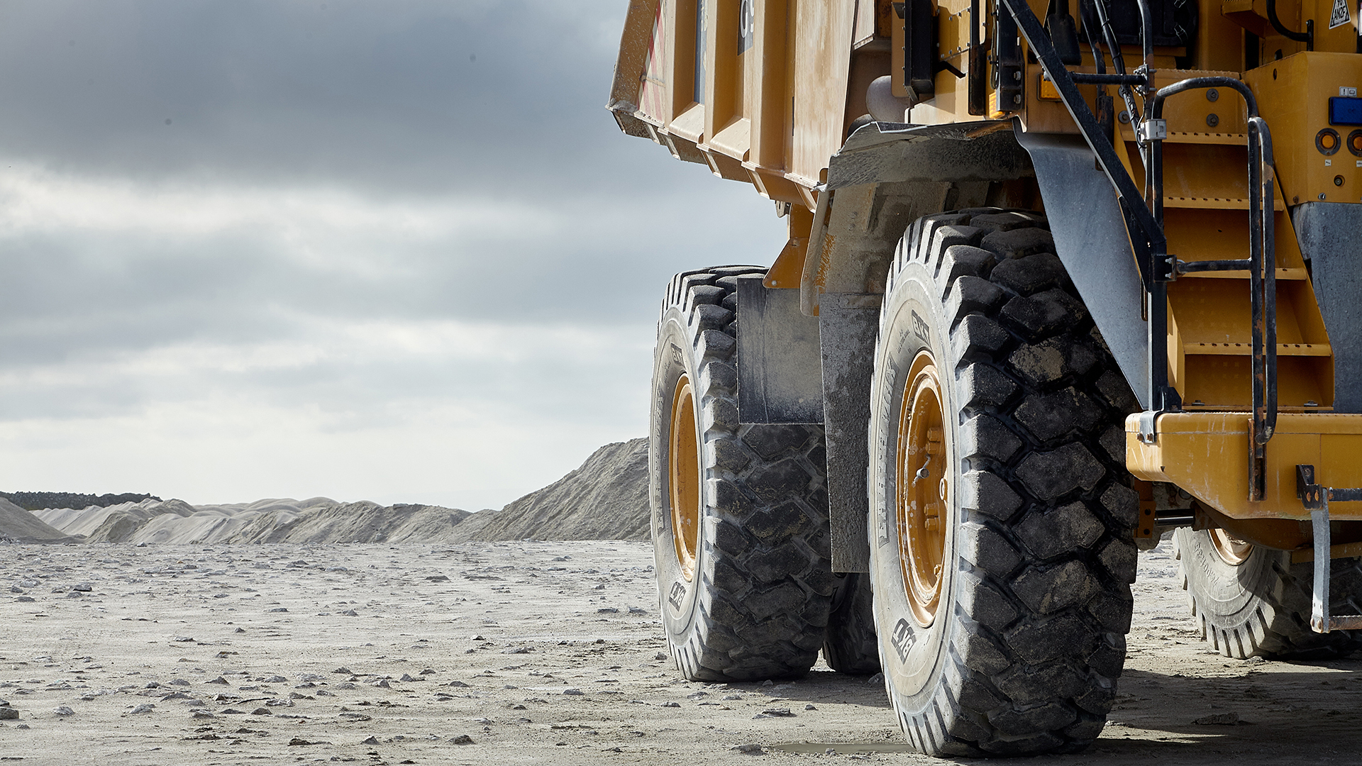 Bkt Otr Tire Photo For Sponsored Podcast 6419d1cd1a512