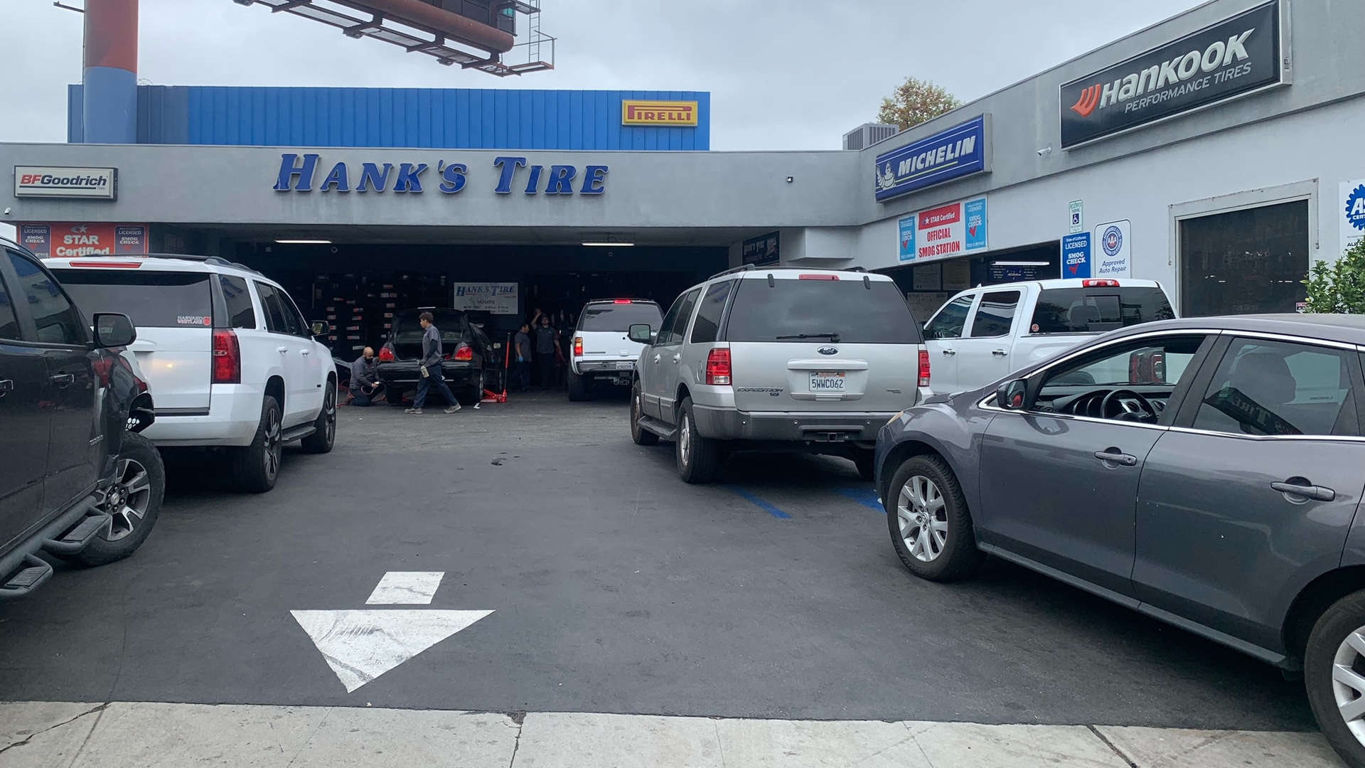 Hank&rsquo;s Tire, a single-location dealership, achieved $10 million in sales last year, all while competing against big chain stores.