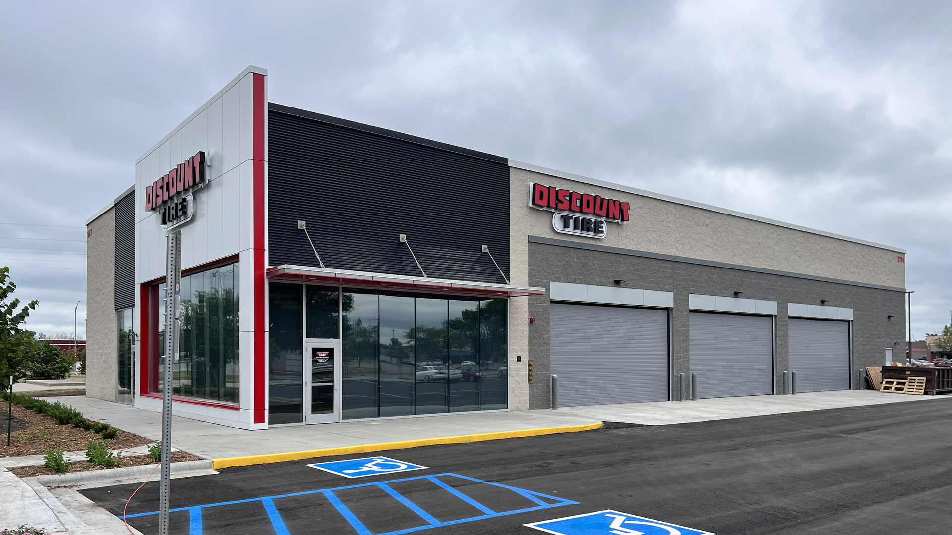 Discount Tire has more than 1,130 stores in total, according to MTD research.