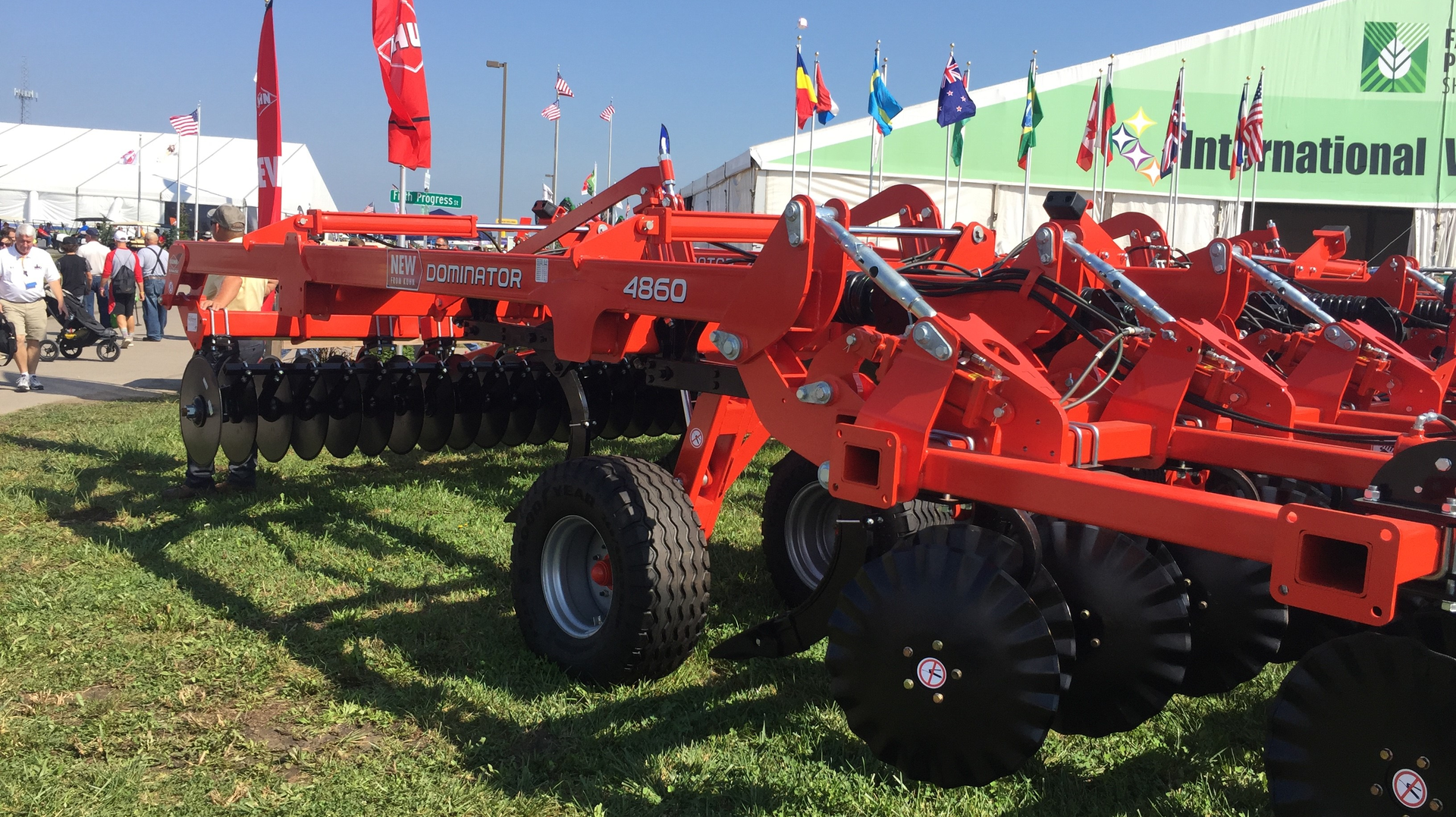 Officials from BKT, Maxam, Michelin and Trelleborg discuss the importance of implement tires in the latest AG tire talk.