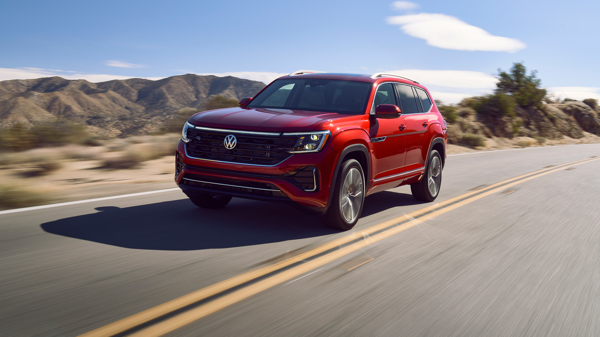 The Roadian GTX is 'a premium SUV and crossover all-season product that provides excellent braking performance, snow performance and wear performance, as well as a pleasant ride and optimal balance,' say Nexen officials.