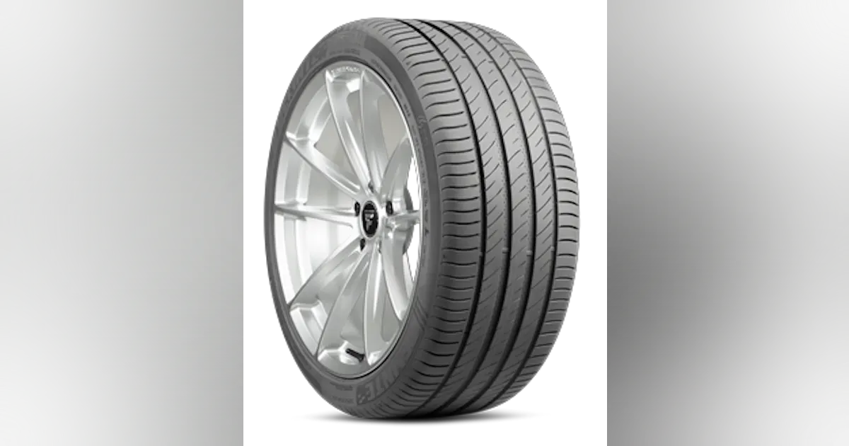 Sentury Tire USA Highlights New Delinte Powerline Model TBR Tires And sentury-tire-usa-highlights-new-delinte-powerline-model-tbr-tires-and