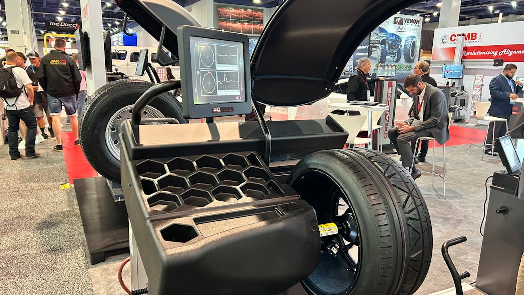 The ER100 GT comes with AutoAdaptive Mode software, which acquires the wheel&rsquo;s weight and dimensions and &ldquo;recalculates the tolerance value&rdquo; to cancel any vibration, according to CEMB officials.