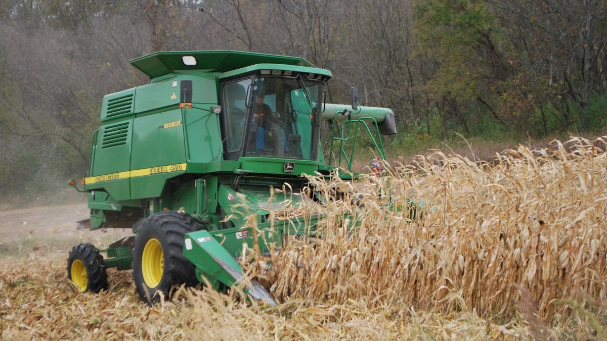 On combines, when are duals or super singles recommended? What specific applications are best for each?