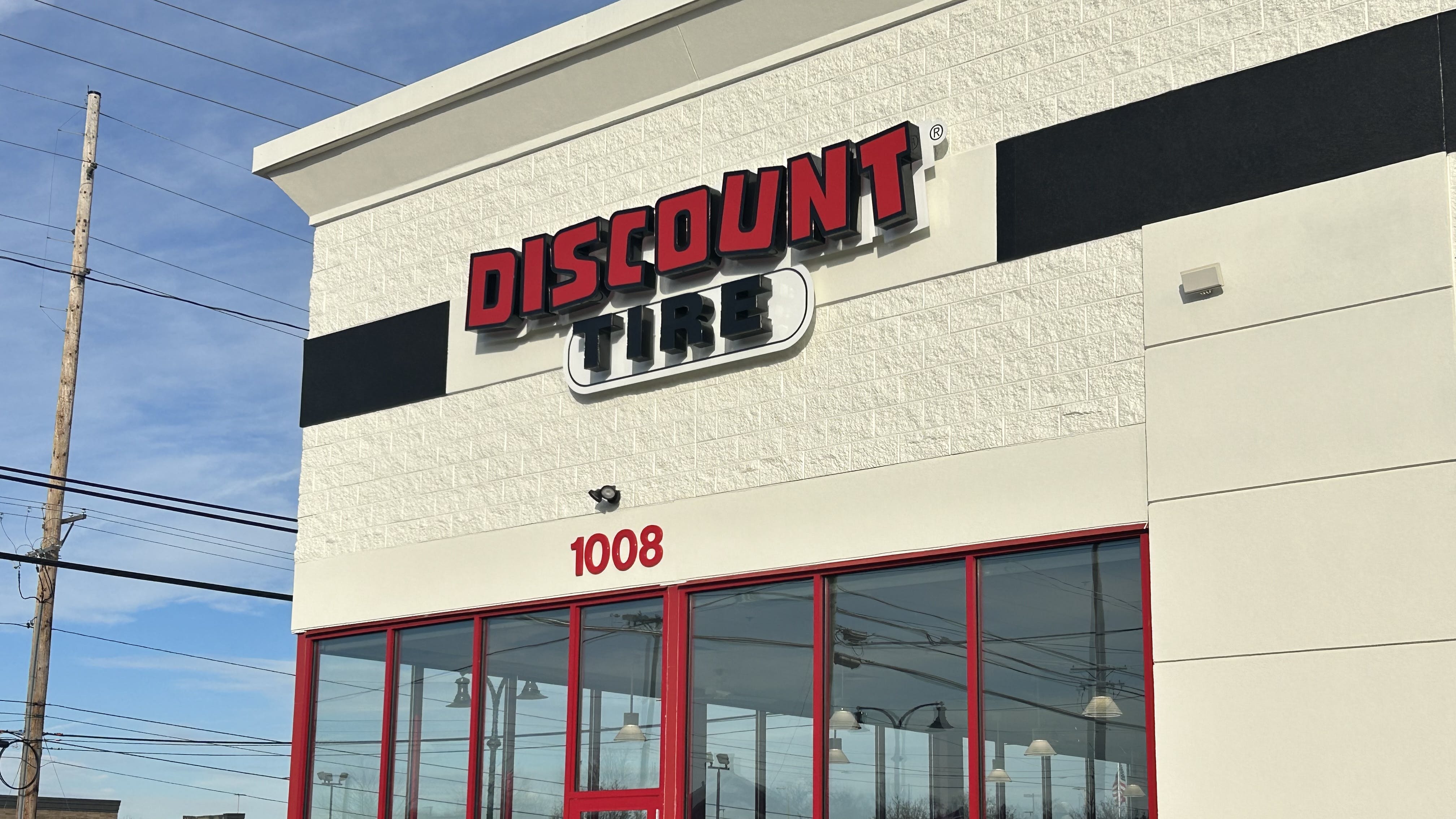 Discount Tire acquired Dunn Tire Corp.'s 25 retail stores in New York and Pennsylvania.