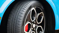 Features of the tire include an aerodynamic sidewall that lowers aerodynamic drag; asymmetrical tread patterns for improved grip and responsiveness on wet and dry roads; SoundComfort Technology foam inserts to reduce vehicle noise; and more.