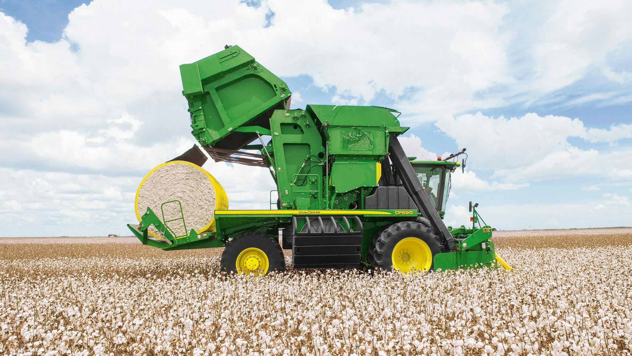 &ldquo;Duals work well on combines in moist to dry conditions,&rdquo; says Dave Paulk, manager of field technical services for BKT USA Inc.