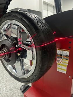 Radial force vectoring is the force applied to the road due to an out-of-round tire assembly. Lasers measure the radial runout and the tire’s dimensional profile. Radial force vectoring is the force applied to the road due to an out-of-round tire assembly. Lasers measure the radial runout and the tire’s dimensional profile.