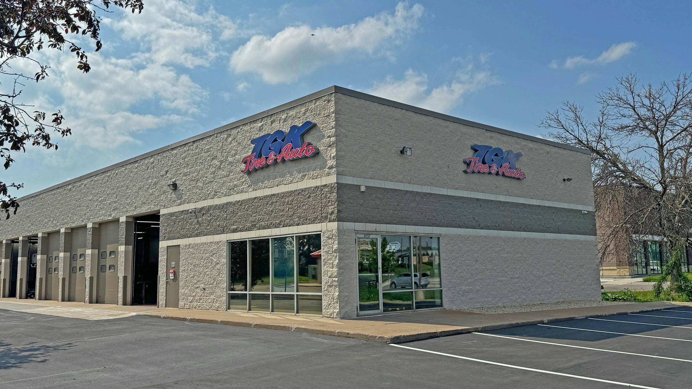 The new TGK Tire & Auto store in Arden Hills, Minn., has eight service bays.
