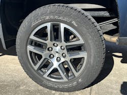 The original equipment (OE) tire on my Chevy is a 275/60R20 with a 114 load index. That size is 32.99 inches in diameter, according to the Tire and Rim Association (TRA), and mounted on a 20 x 8.0-inch rim. At 35 psi, the tire can support 2,601 pounds, which is the recommended inflation pressure for the rear tires. The recommended inflation pressure for the front tires is 32 psi, which can support 2,502 pounds. According to the placard found on the truck’s door jamb, the maximum weight of the occupants and cargo is 1,685 pounds. The original equipment (OE) tire on my Chevy is a 275/60R20 with a 114 load index. That size is 32.99 inches in diameter, according to the Tire and Rim Association (TRA), and mounted on a 20 x 8.0-inch rim. At 35 psi, the tire can support 2,601 pounds, which is the recommended inflation pressure for the rear tires. The recommended inflation pressure for the front tires is 32 psi, which can support 2,502 pounds. According to the placard found on the truck’s door jamb, the maximum weight of the occupants and cargo is 1,685 pounds.