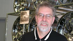 Customers respond to the same stimuli, Sid Rotman, owner of Municipal Tire & Wheel, told MTD. 'The first thing you have to do is make them comfortable,' he says with conviction. 'And you can do that in 10 seconds!' Customers respond to the same stimuli, Sid Rotman, owner of Municipal Tire & Wheel, told MTD. 'The first thing you have to do is make them comfortable,' he says with conviction. 'And you can do that in 10 seconds!'