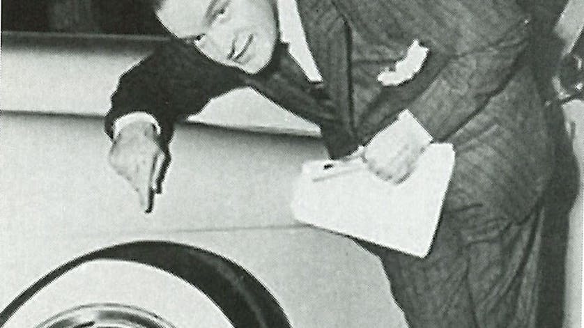 Bob Hope was one of many celebrities who ran Vogue tires on their personal vehicles.