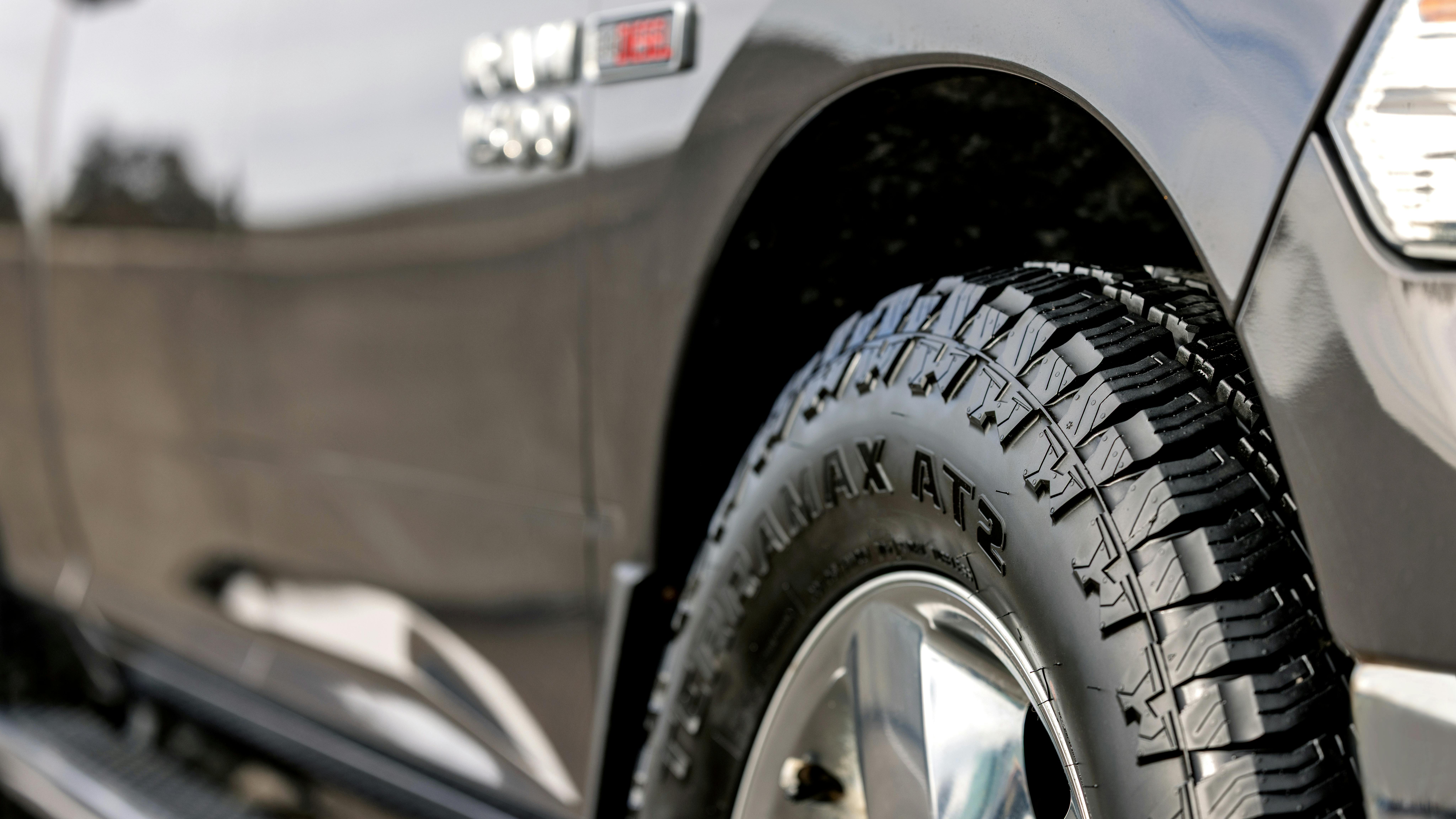 According to Sailun Tire Americas officials, the tire's 'expanded line-up maintains coverage for heavy-duty pickups and full-size SUVs.'