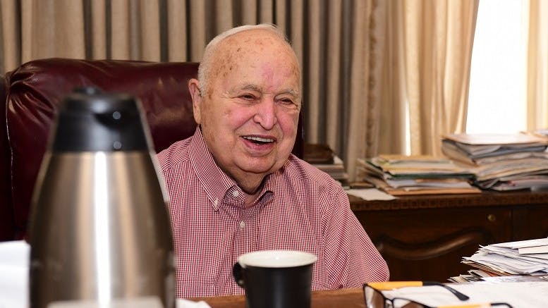 Bob Dunlap transformed Batesville, Miss.-based Dunlap & Kyle Co. Inc. into a $1 billion-plus-a-year business, with nearly 20 distribution centers and more than 40 retail stores