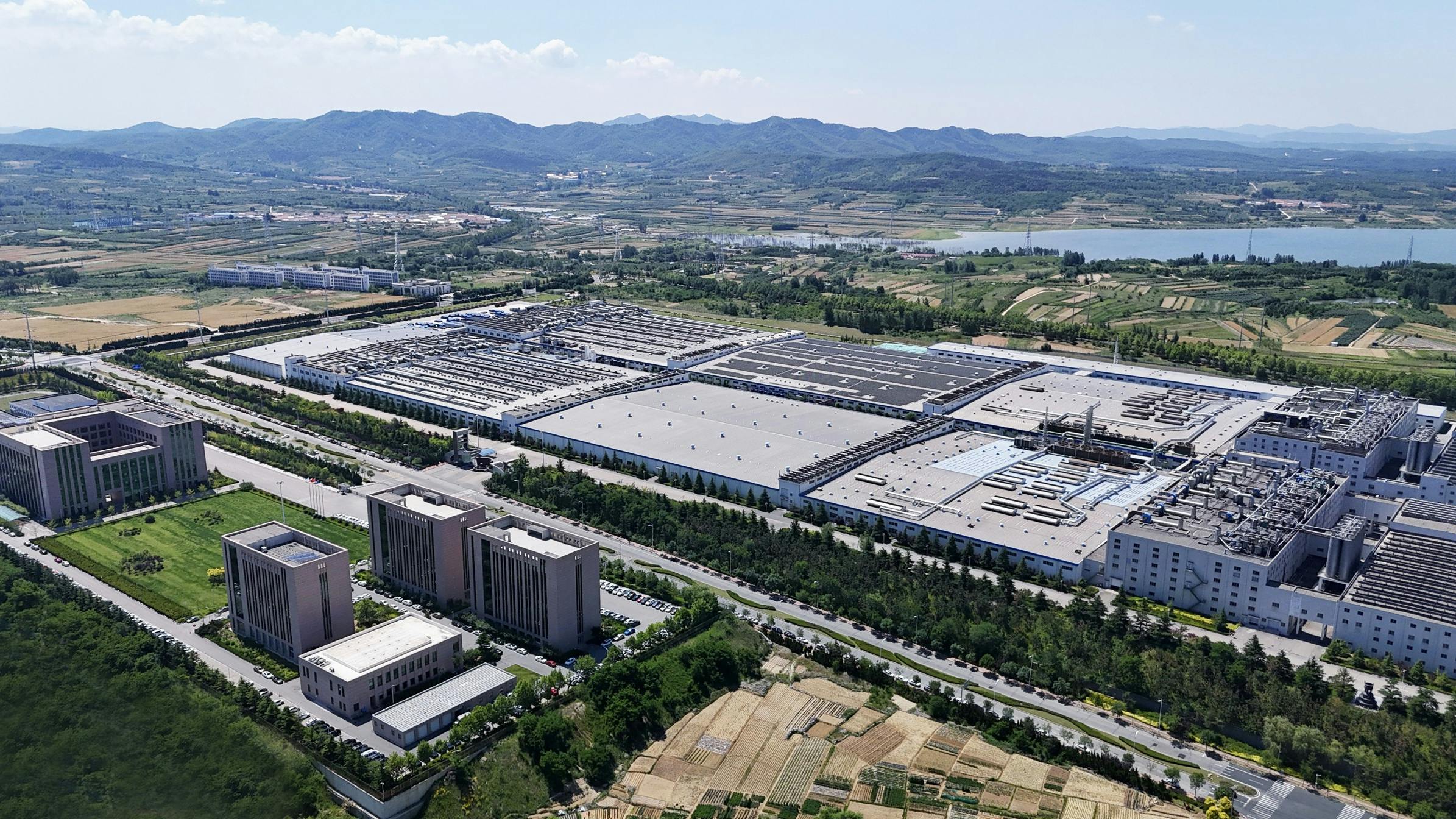 New Triangle Plant to Make Tires for U.S.