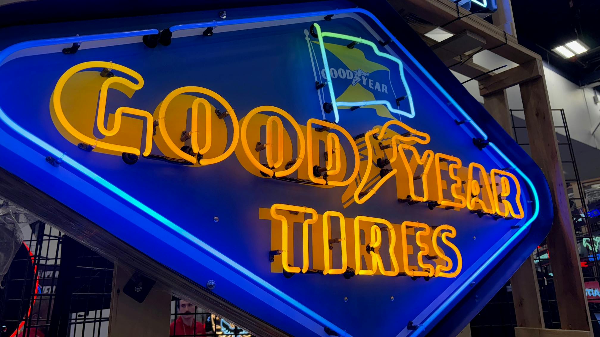 Goodyear Tire & Rubber Co. will close its mold shop in Findlay, Ohio.