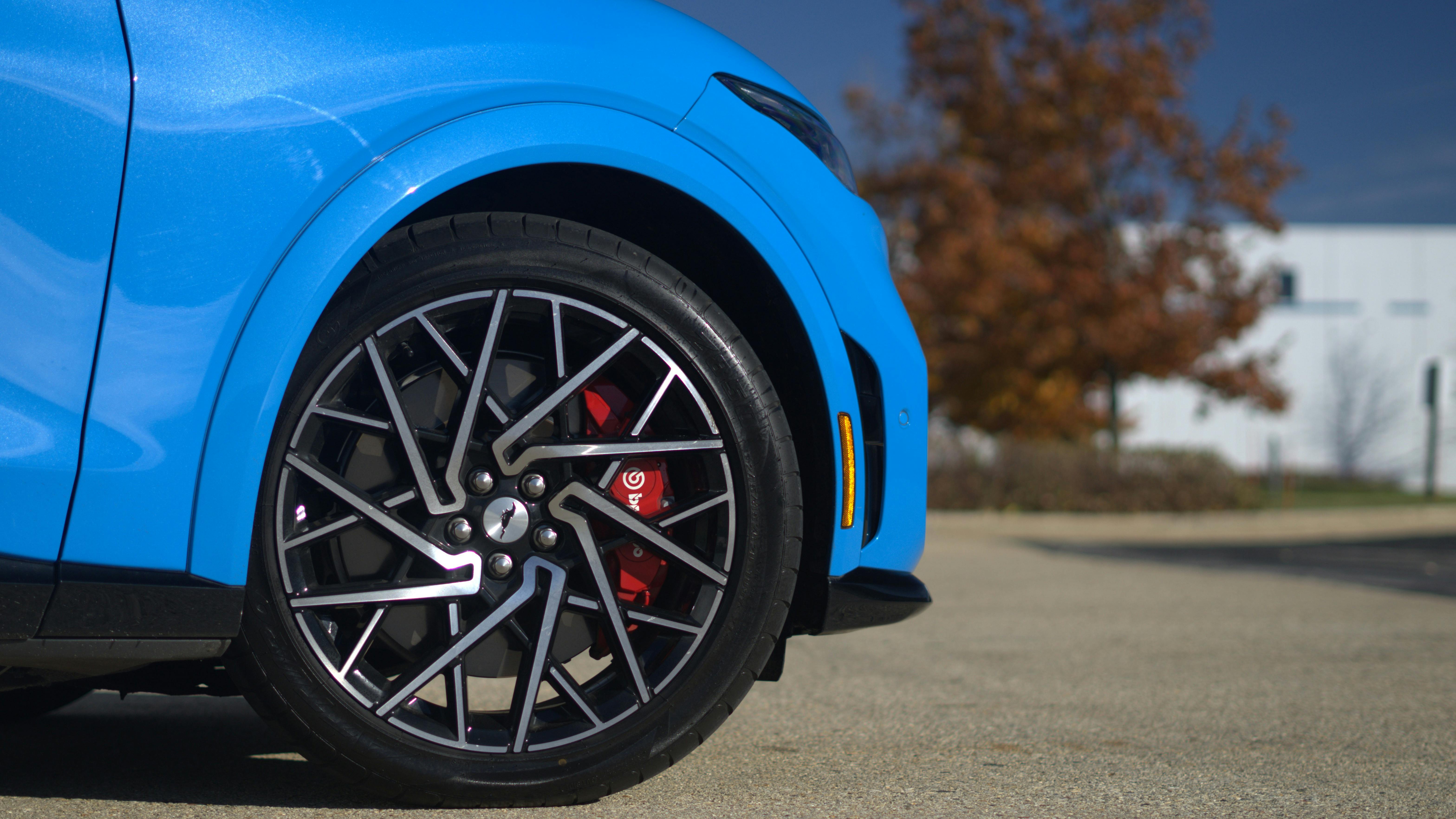 Tiremakers say new technology continues to take the high performance (HP) and ultra-high performance (UHP) tire segments to the next level.