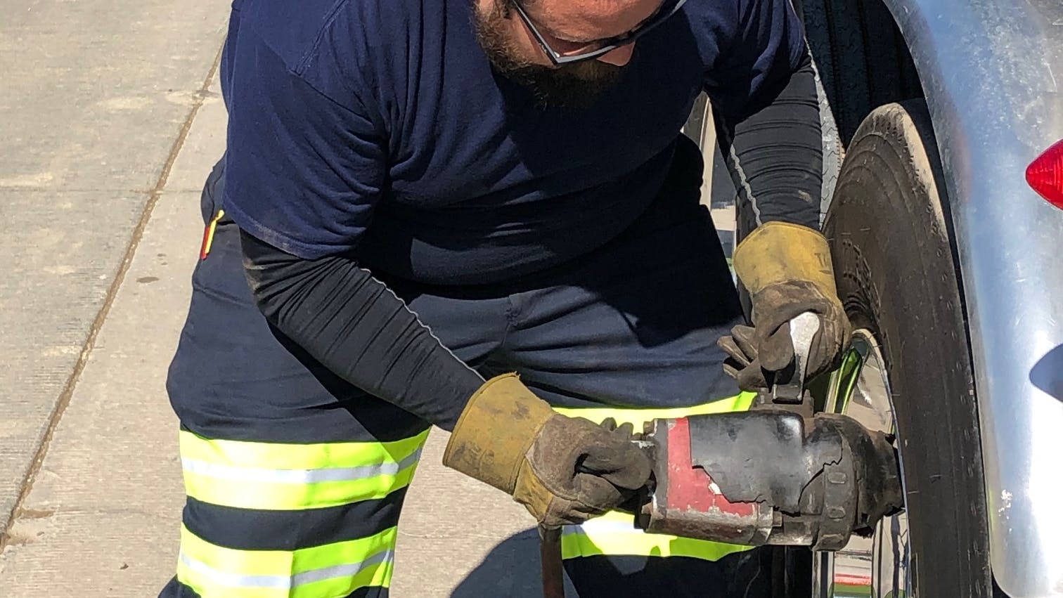 The Tire Industry Association encourages commercial tire service providers, industry partners, and stakeholders to participate in Roadside Service Safety Week, which kicks off on May 22.