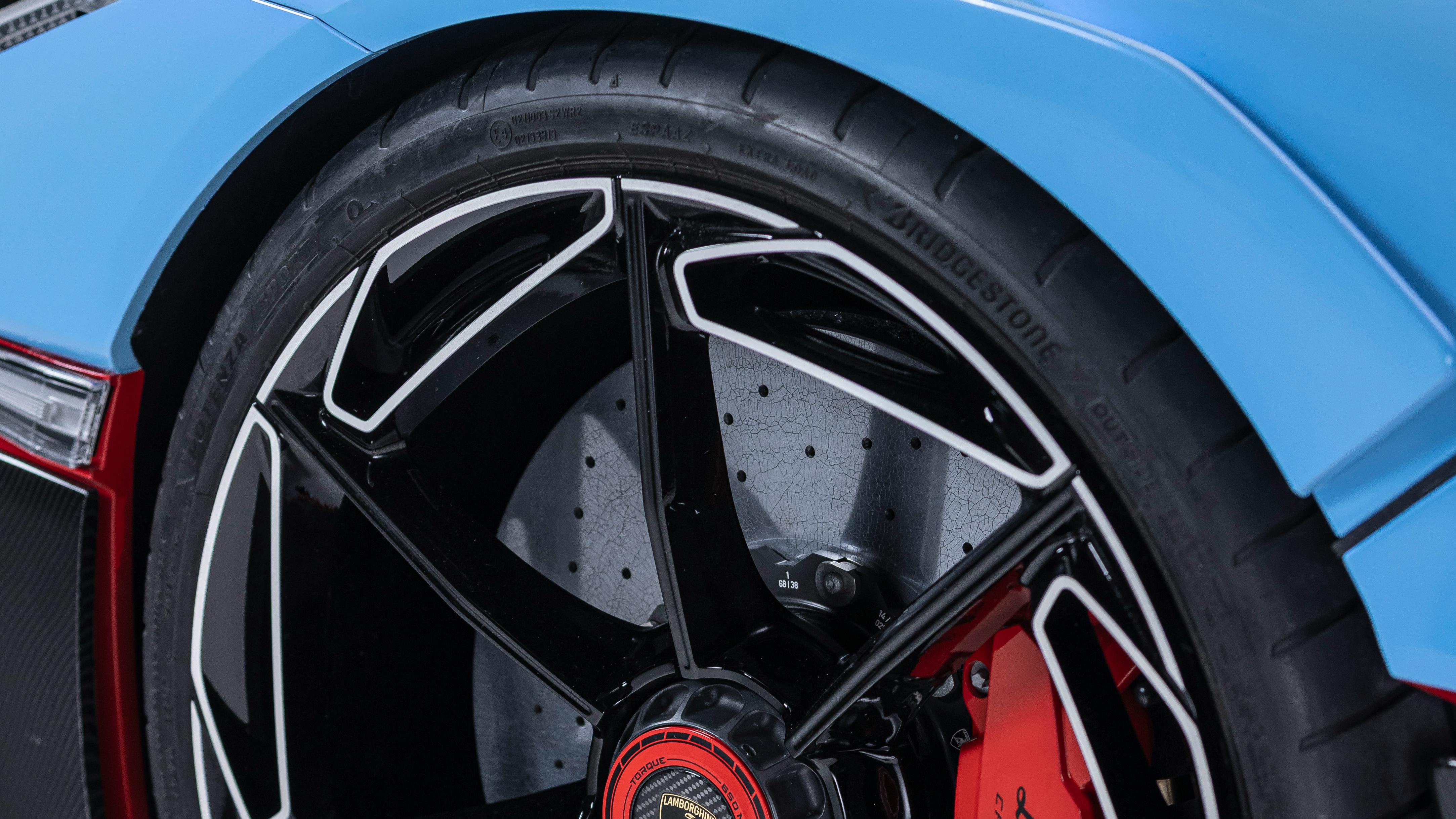 According to Bridgestone Corp. officials, 'the Fenomeno Roadster&rsquo;s Potenza Sport fitment is available in 265/30 ZRF21 (front) and 355/25 ZRF22 (rear) sizes