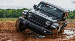 Hankook Jeep in the mud